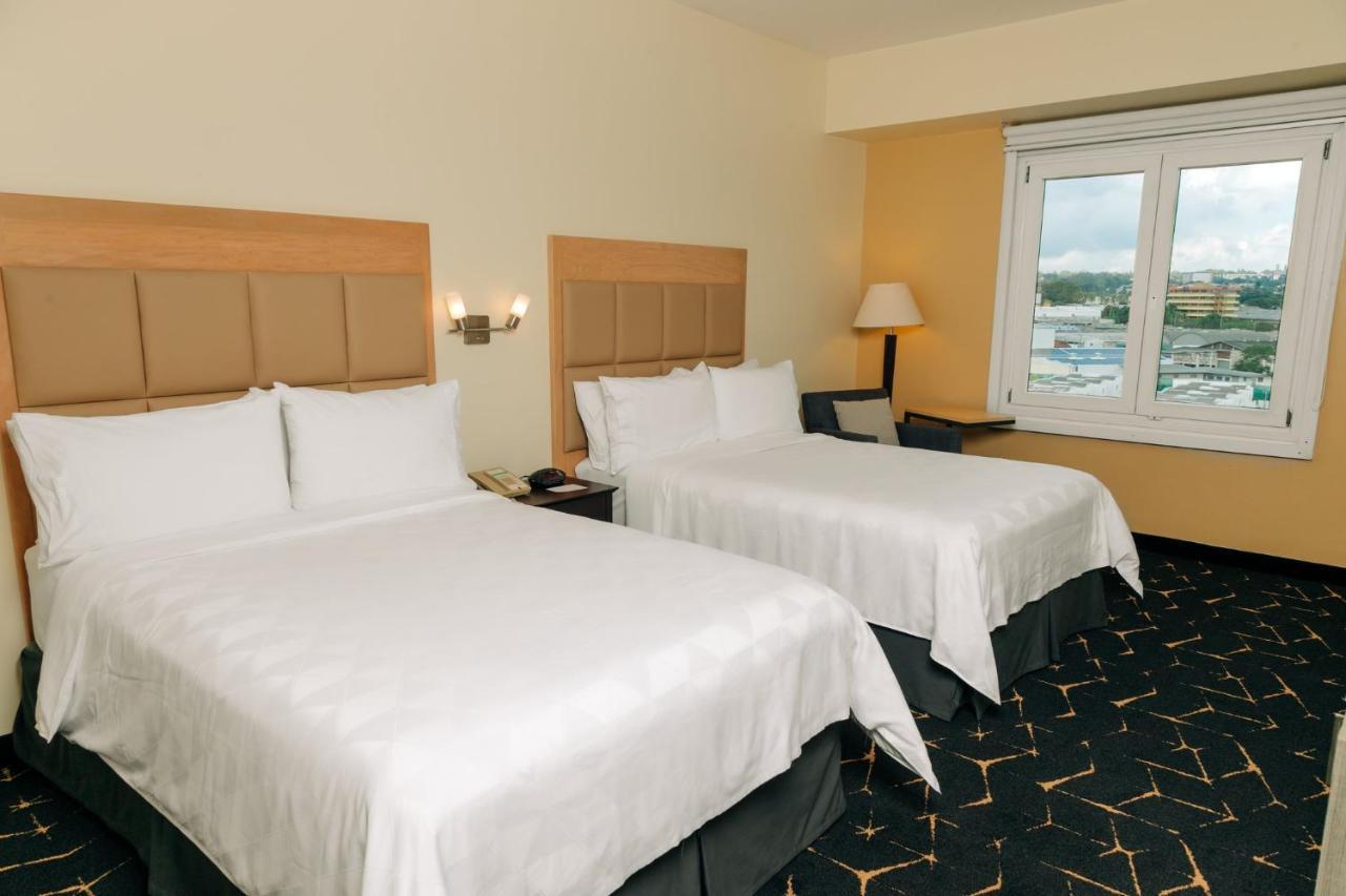 Holiday Inn San Salvador By Ihg Extérieur photo